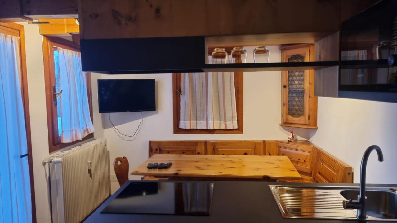 La Casa Degli Artisti - Presso Sussy Residence Falcade Kültér fotó