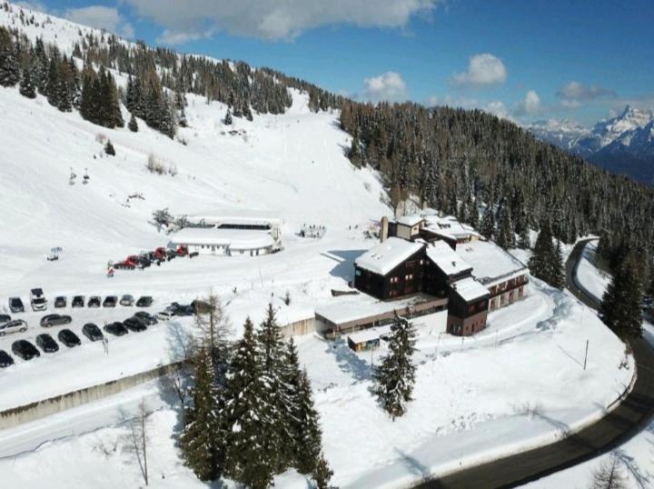 La Casa Degli Artisti - Presso Sussy Residence Falcade Kültér fotó